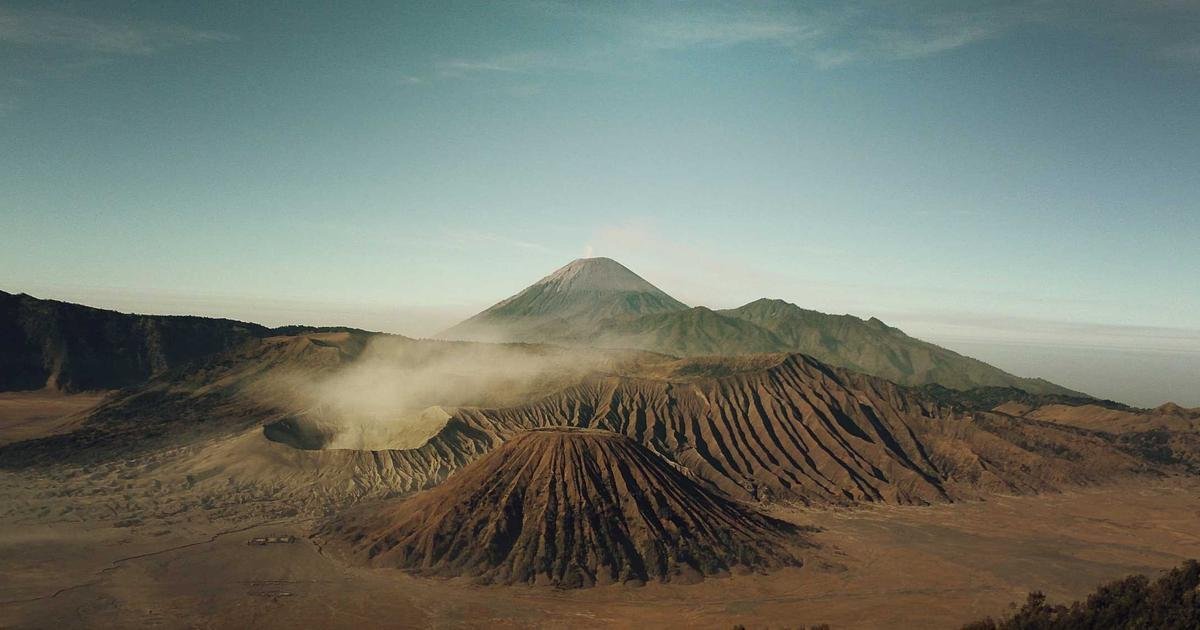 Tranh trừu tượng nghệ thuật hiện đại đầy màu sắc