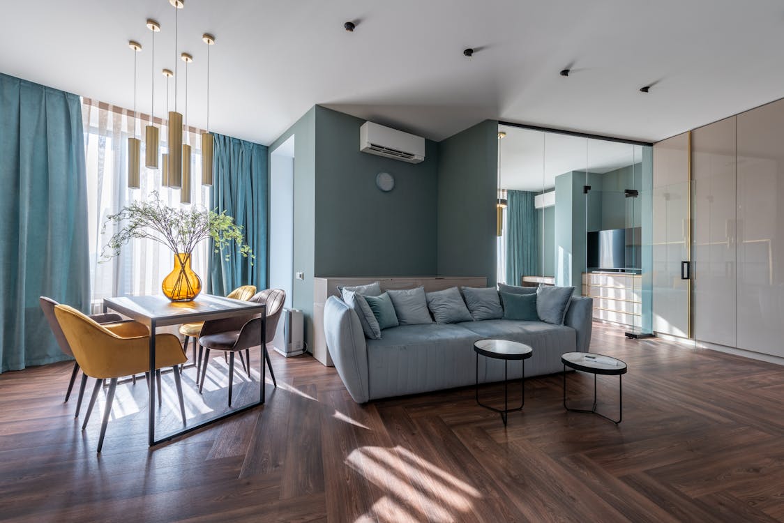 Tranh treo cầu thang phong cảnh đẹp 2026 — 4K Decor