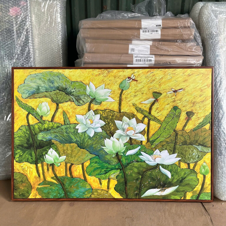 Tranh Canvas Sen Trắng Nền Vàng
