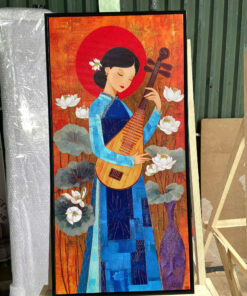 Tranh Canvas Thiếu Nữ Áo Dài Chơi Đàn Tỳ Bà Bên Hoa Sen