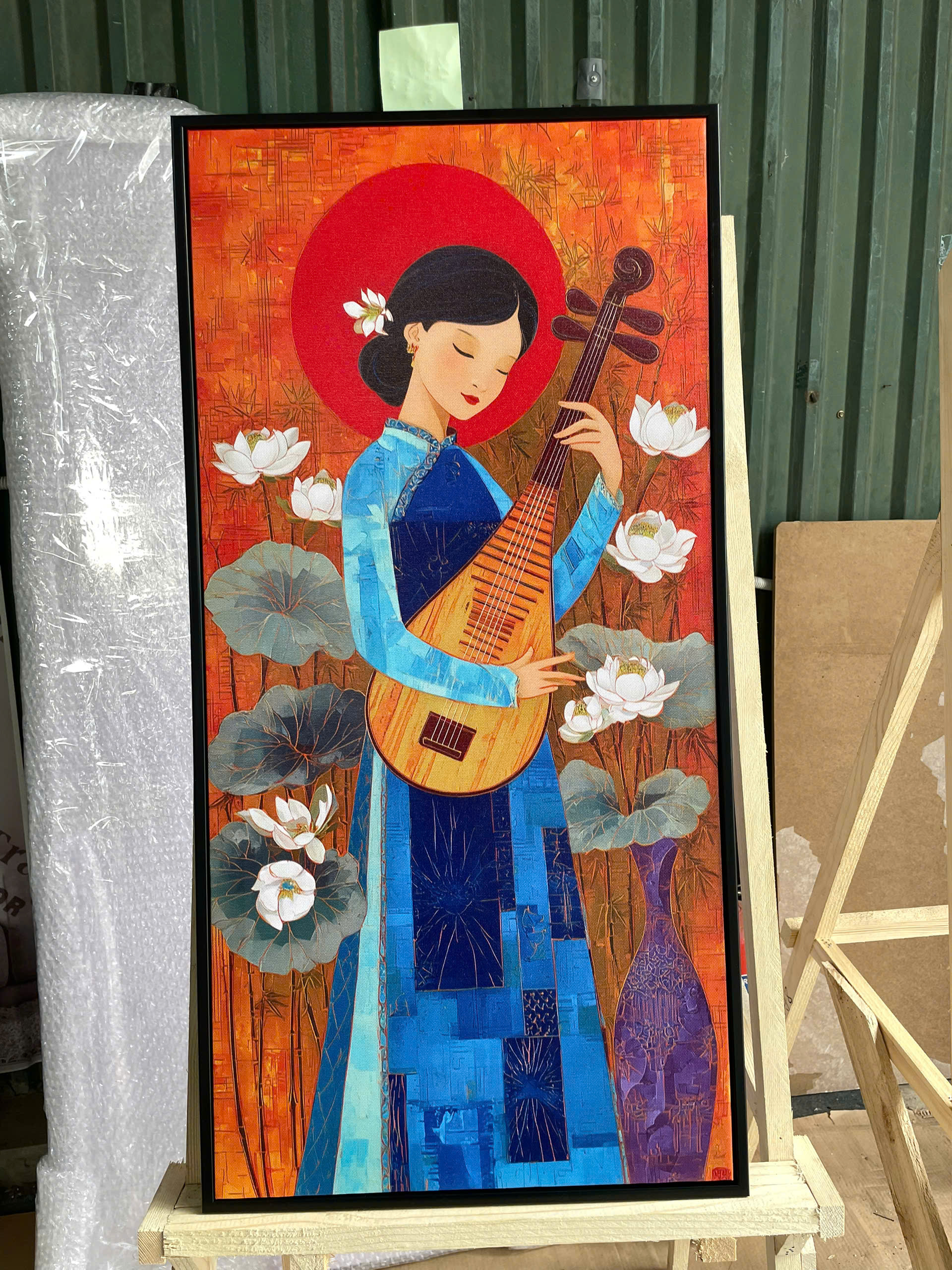 Tranh Canvas Thiếu Nữ Áo Dài Chơi Đàn Tỳ Bà Bên Hoa Sen